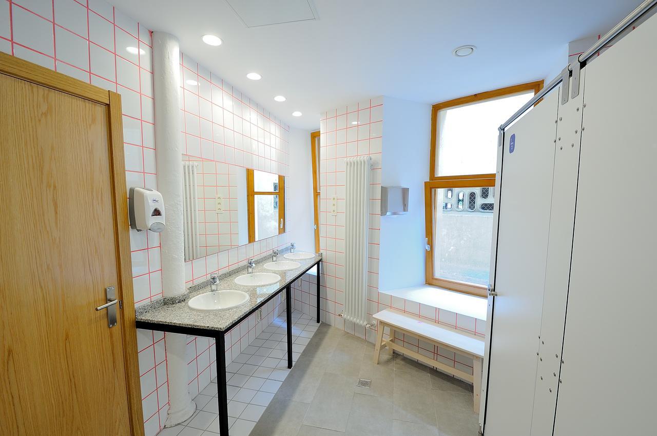 Egunon Bilbao Hostel Kültér fotó
